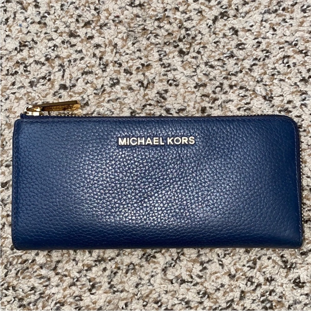 Used MK wallet